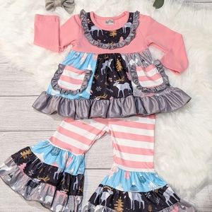 NWT Christmas Wonderland Tunic & Bell Bottom Style Pants